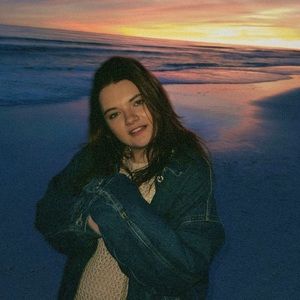 Meet your Posher, Bella